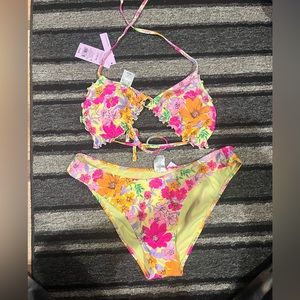 NEW WITH TAGS! WILD FABLE FLORAL BIKINI